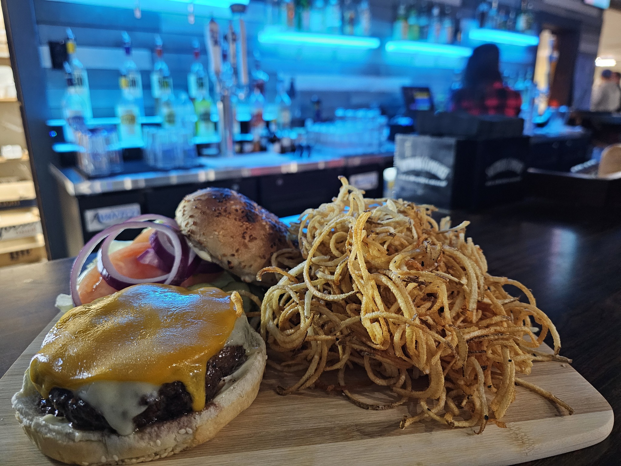 Burger with crispy onion strings